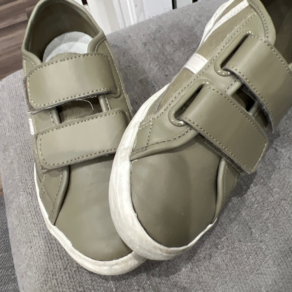 Boys Lacoste sneakers